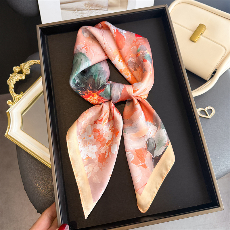 2026年新作 花柄プリント シルク スクエアスカーフ レデ - Silk Neck Scarf のレビューと価格